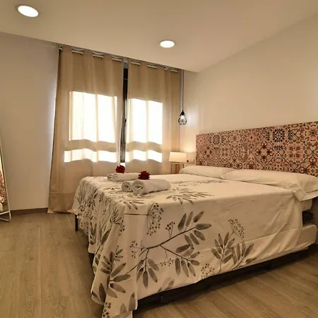 Soho Solo Familias Апартаменты *