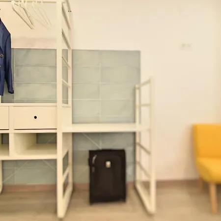 Soho Solo Familias Апартаменты