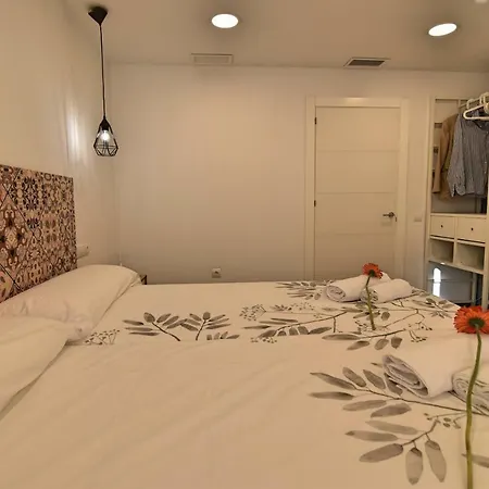 Soho Solo Familias Апартаменты *